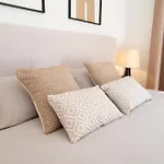 Boutique With Sun Terrace & Sea Views Daire Torremolinos
