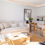 Boutique With Sun Terrace & Sea Views Daire