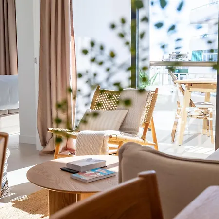 Boutique With Sun Terrace & Sea Views *