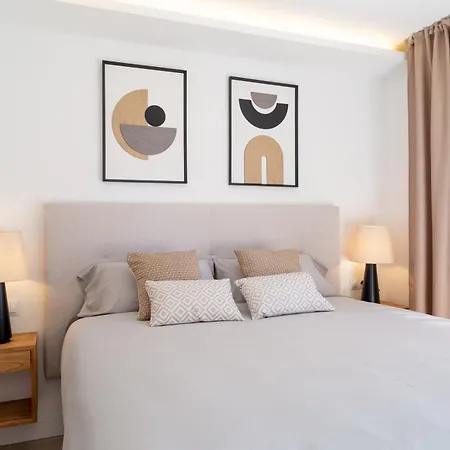 Boutique With Sun Terrace & Sea Views Apartament
